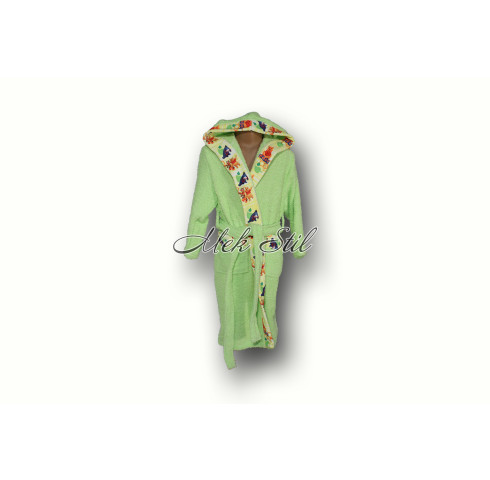 Детски халат -Мечо Пух в зелено